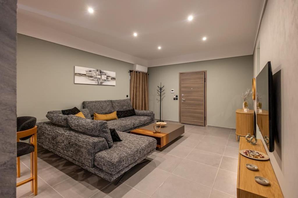 Smaragdi Luxury Jacuzzi Apartment Noho Premium Living Афины Экстерьер фото