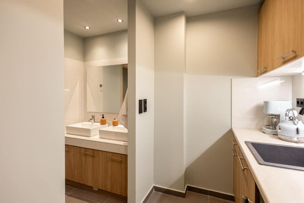 Smaragdi Luxury Jacuzzi Apartment Noho Premium Living Афины Экстерьер фото