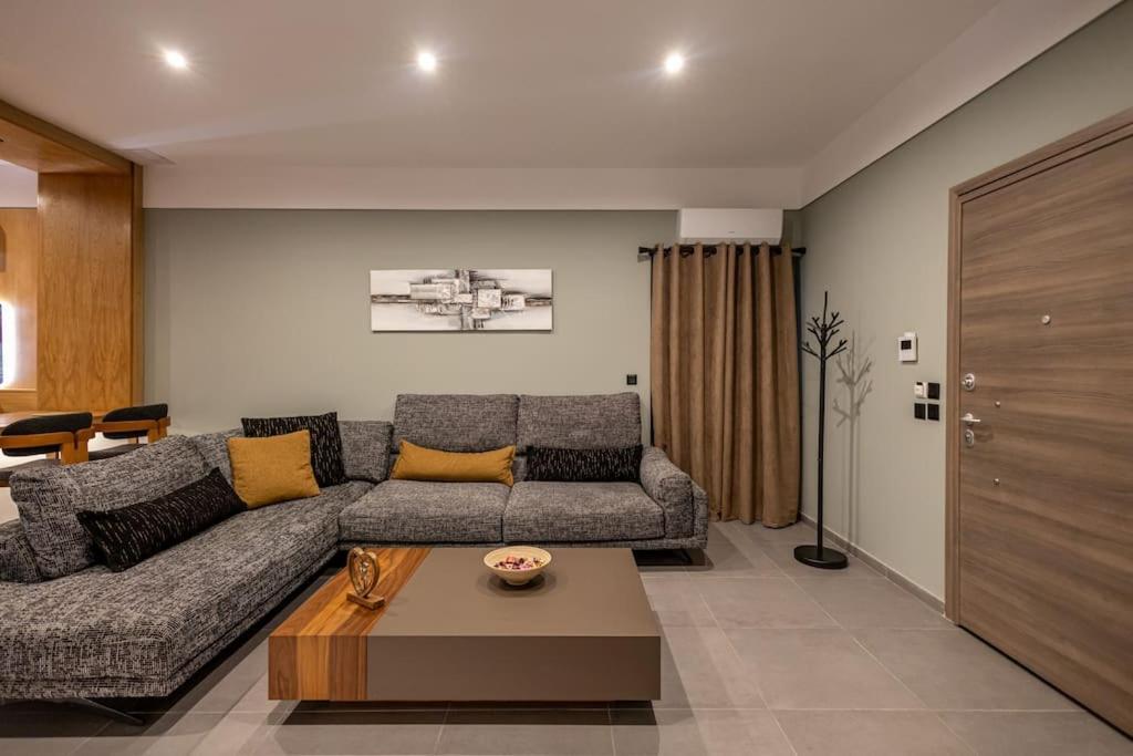 Smaragdi Luxury Jacuzzi Apartment Noho Premium Living Афины Экстерьер фото