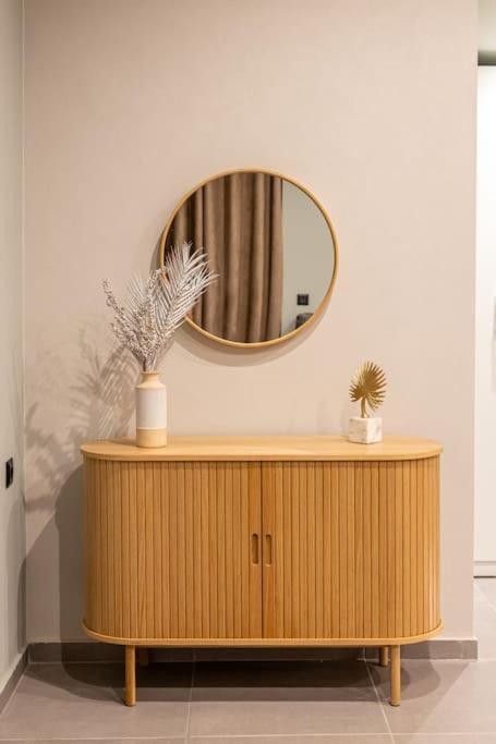 Smaragdi Luxury Jacuzzi Apartment Noho Premium Living Афины Экстерьер фото