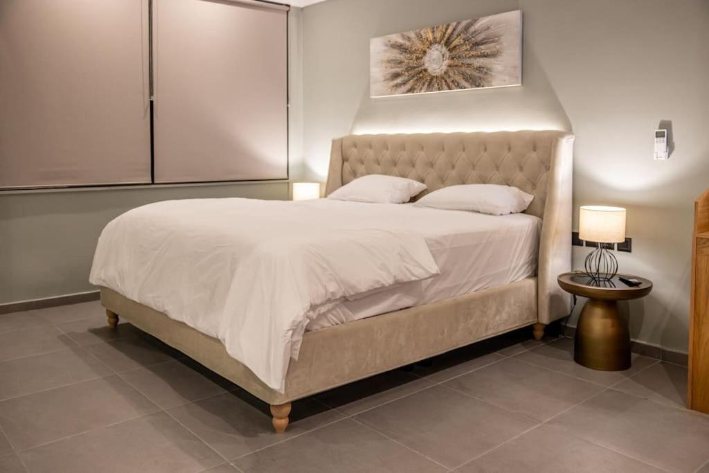 Smaragdi Luxury Jacuzzi Apartment Noho Premium Living Афины Экстерьер фото