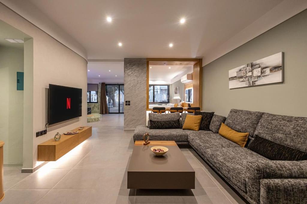 Smaragdi Luxury Jacuzzi Apartment Noho Premium Living Афины Экстерьер фото